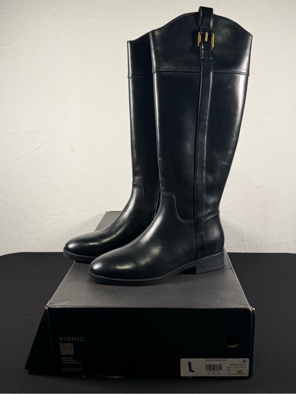Vionic - Phillipa Black Leather Side Zipper High Shaft Boots NIB Size 7M
